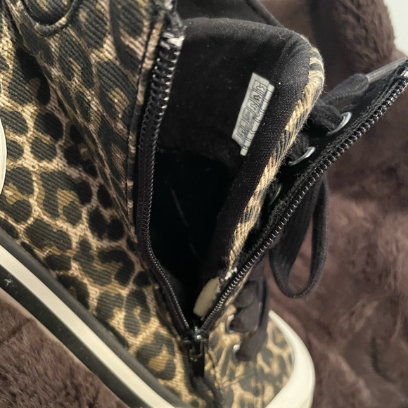 Rocket Dog Plush Foam Leopard Print Zip Up High Tops Sz 7.5 - Picture 11 of 16